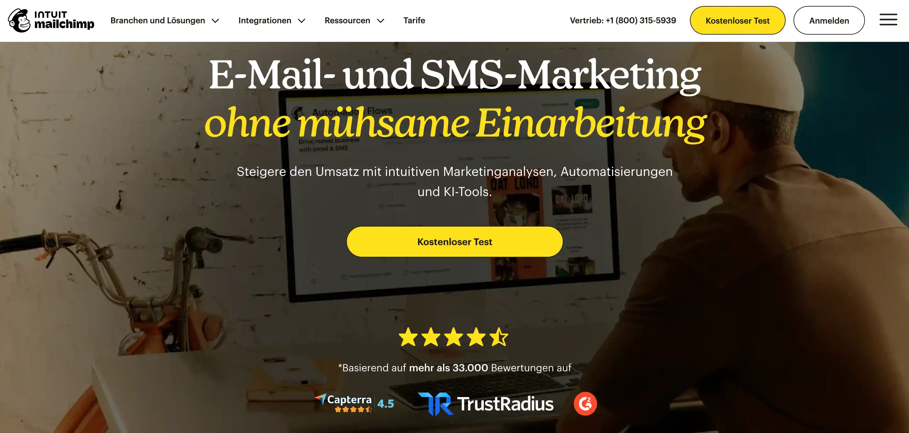Homepage der E-Mail Marketing Software Mailchimp mit dem Titel: E-Mail- und SMS-Marketing ohne mühsame Einarbeitung