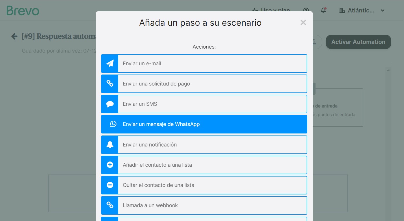 Escenario de automatización de marketing en Brevo, enviando mensajes de WhatsApp.
