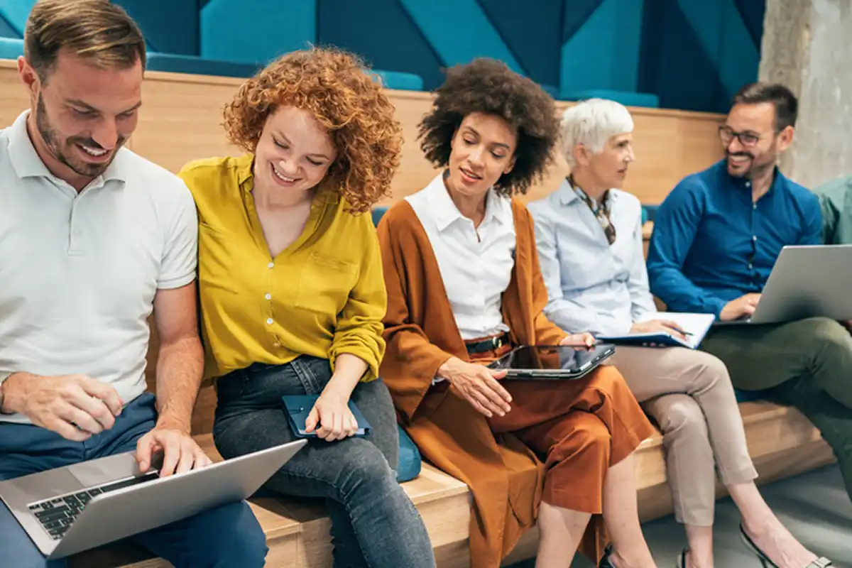 あらゆる接点でユーザーとつながる